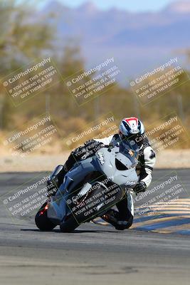 media/Mar-12-2022-SoCal Trackdays (Sat) [[152081554b]]/Turn 2 (1145am)/